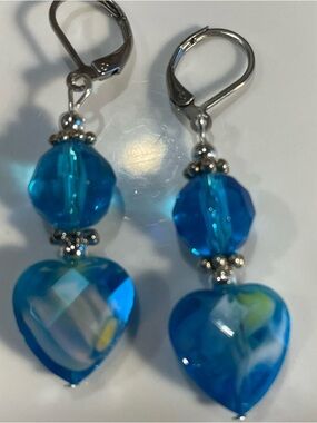 ✔️✔️ Faceted Blue Lampwork Heart Drop Earrings